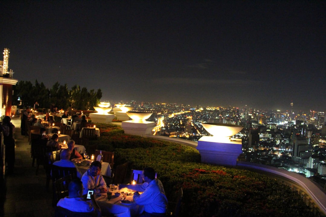 Ausblick von ganz oben Tower Club At Lebua