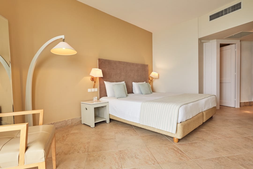 Zimmer Giannoulis - Grand Bay Beach Resort
