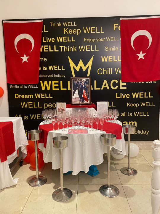 Gastro Well Palace Side