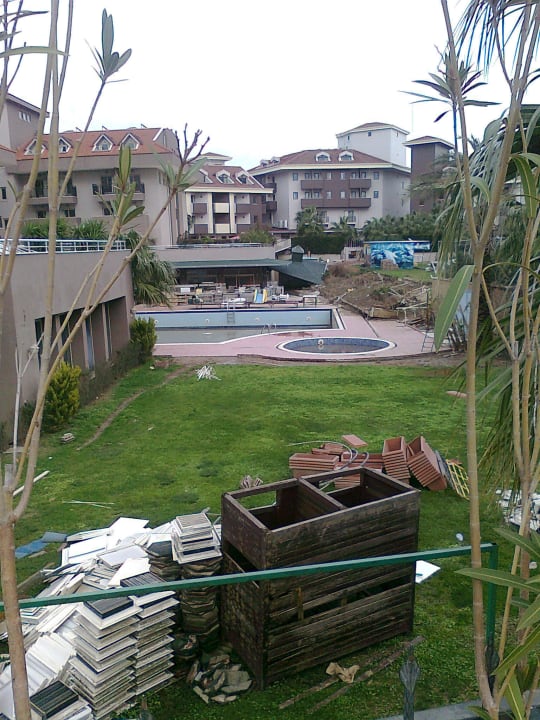 Großer Wasserschaden . Hane Family Resort