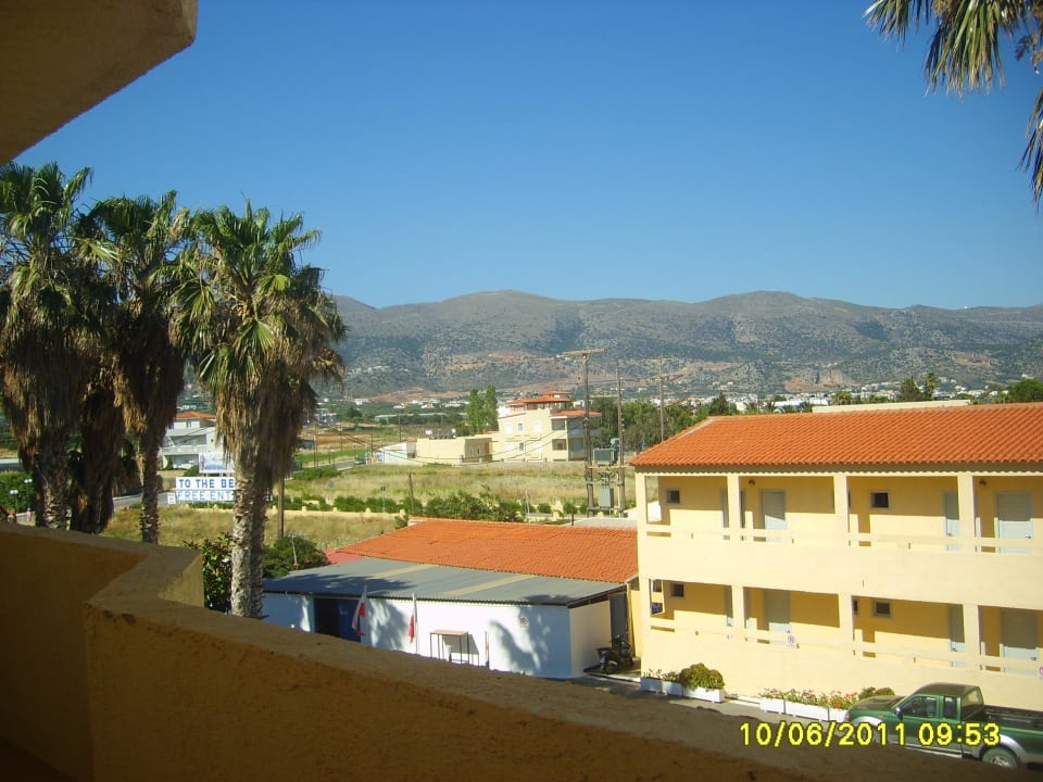 Widok z balkonu allsun Hotel Carolina Mare