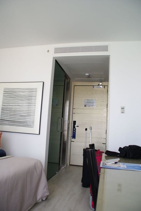 Blick zur Tür Hotel H10 London Waterloo