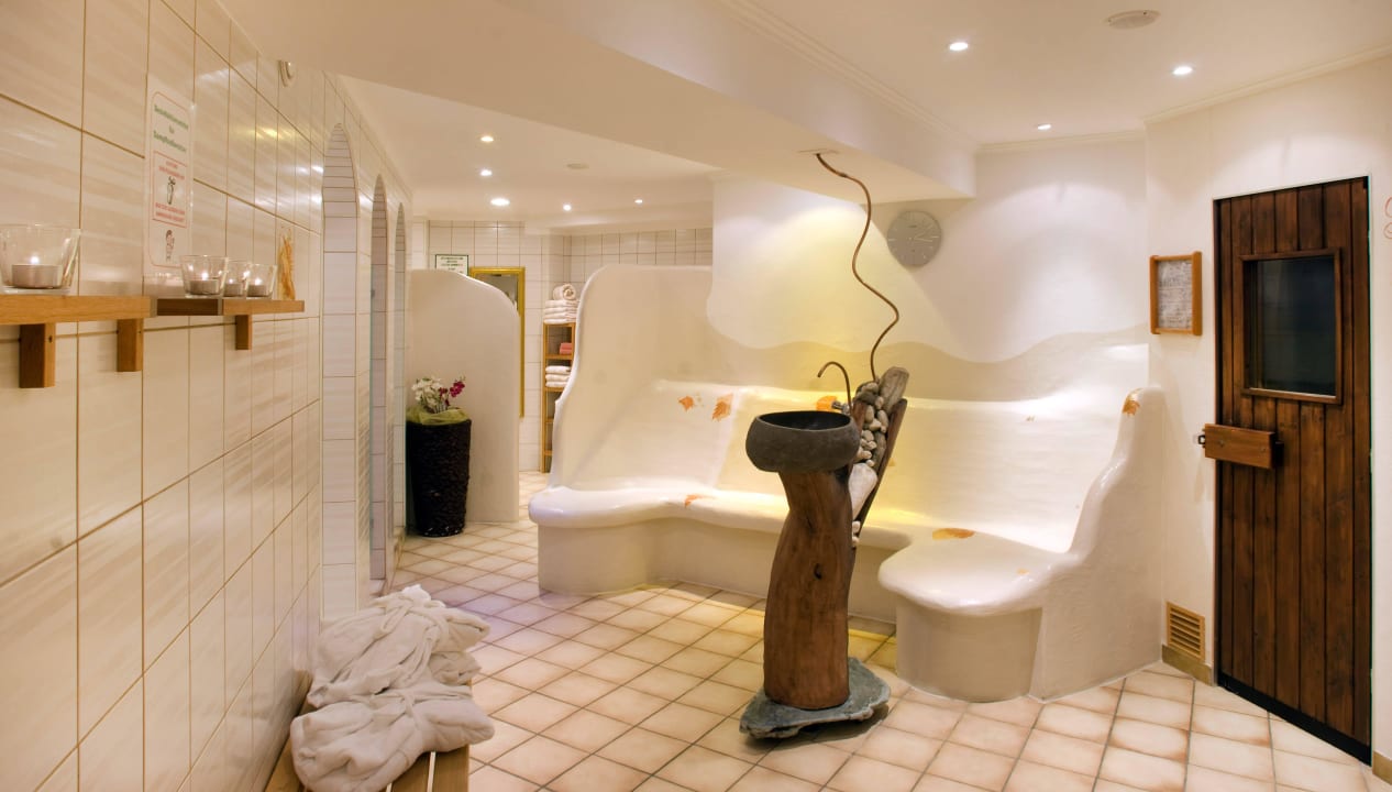 Blick in den Vital-Bereich  Familienhotel Berghof