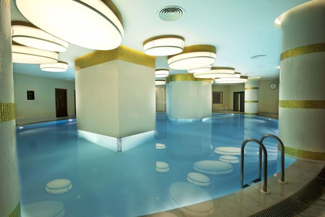 Indoor swimming pool The Elysium Istanbul - MGallery