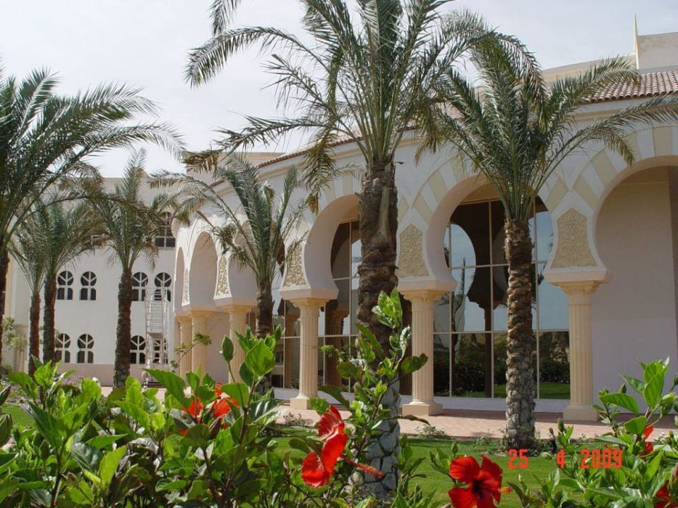 April 2009 Old Palace Resort Sahl Hasheesh