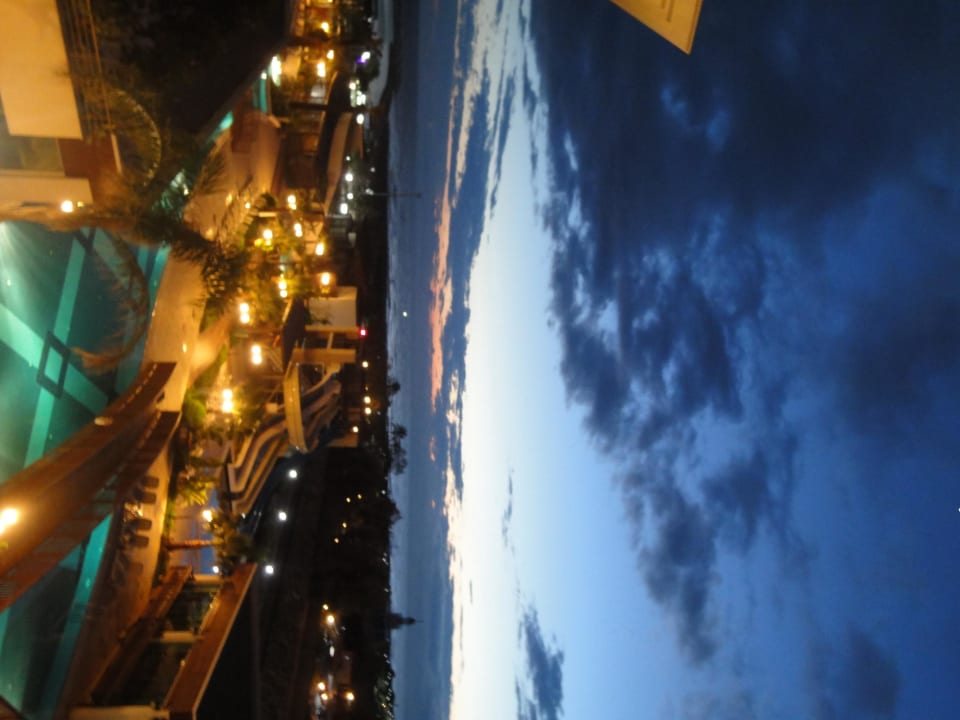 Am Abend Sunis Evren Beach Resort Hotel & Spa