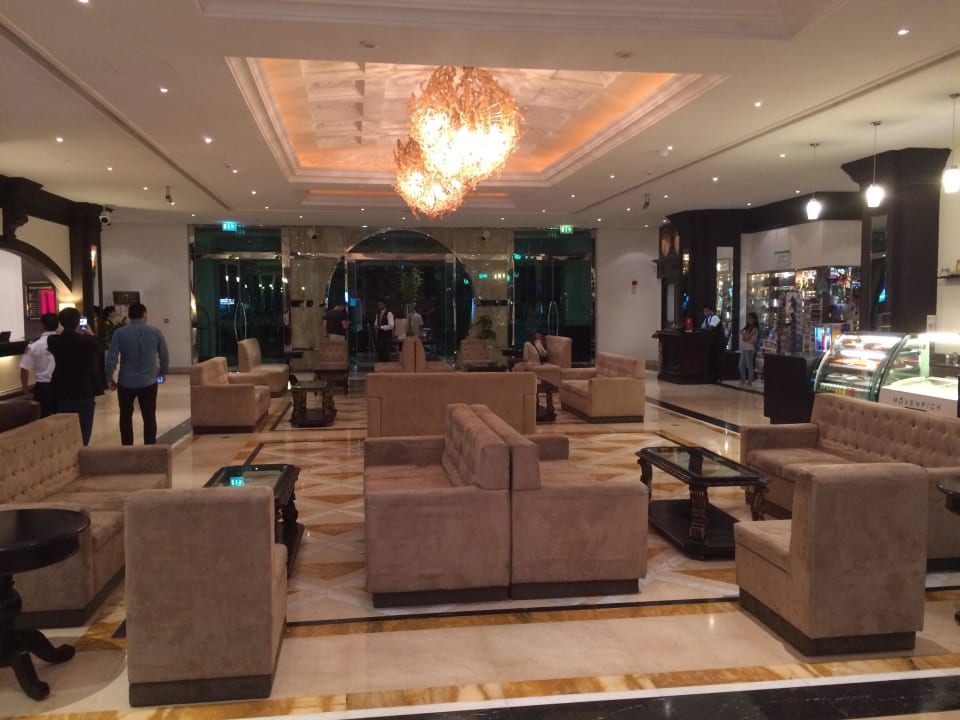 Gemütliche Lobby Holiday Inn Bur Dubai - Embassy District