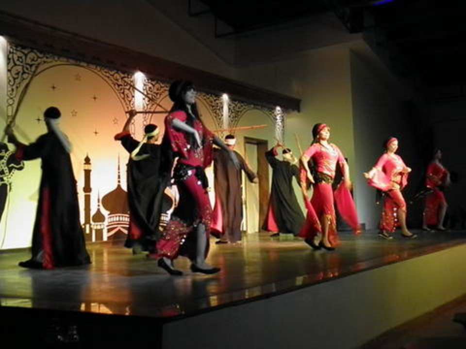 Tańce folklorystyczne Pickalbatros Alf Leila Wa Leila Resort - Neverland Hurghada