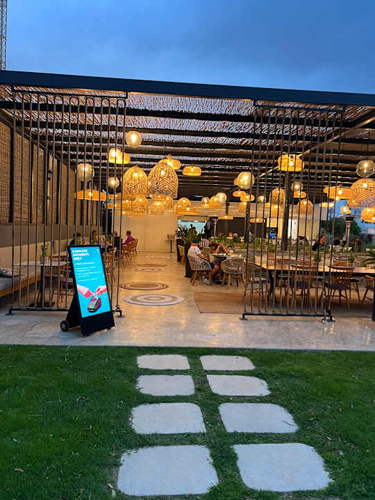 Gastro Crystal Springs Beach Hotel