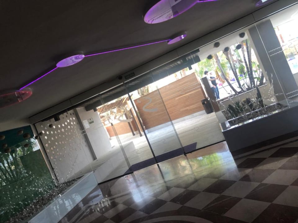 Lobby Hotel Bahia del Sol