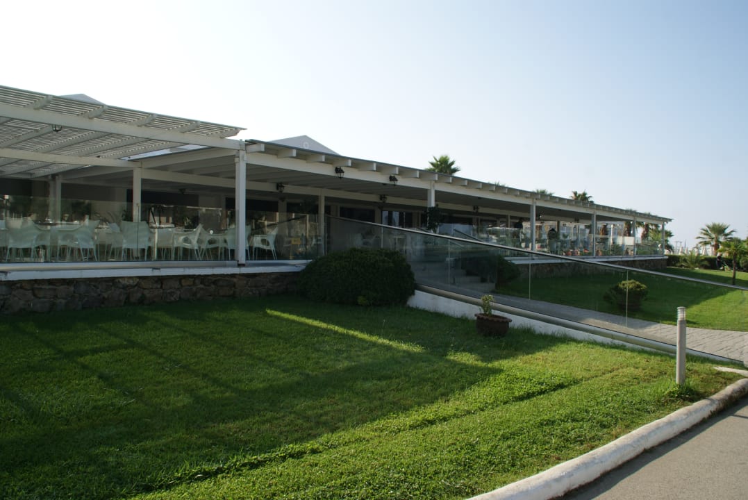 Gastro Sandy Beach Resort