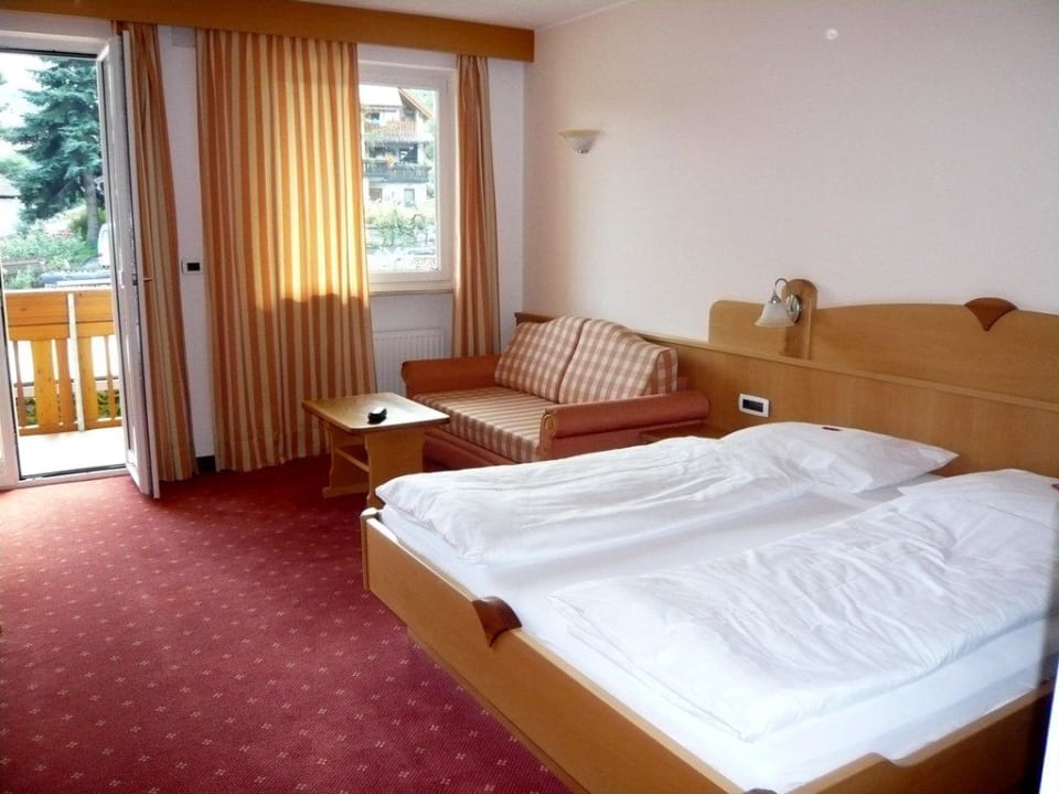 Sauberes Doppelzimmer Hotel Löwenwirt