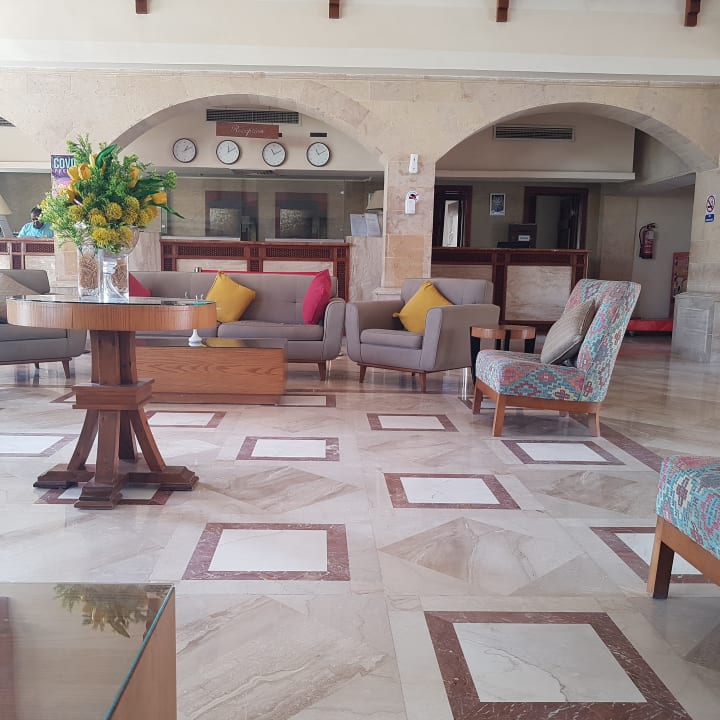 Lobby Lotus Bay Beach Resort