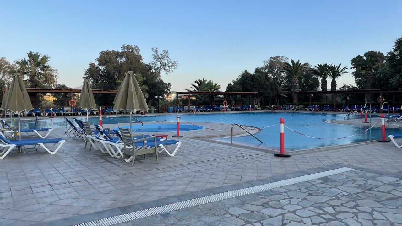 Pool Apollonia Beach Resort & Spa