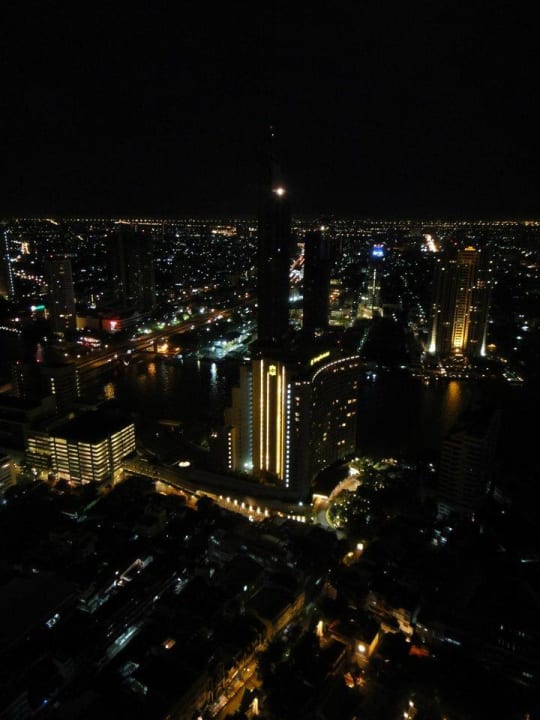 Blick aus der Hangover Suite Tower Club At Lebua