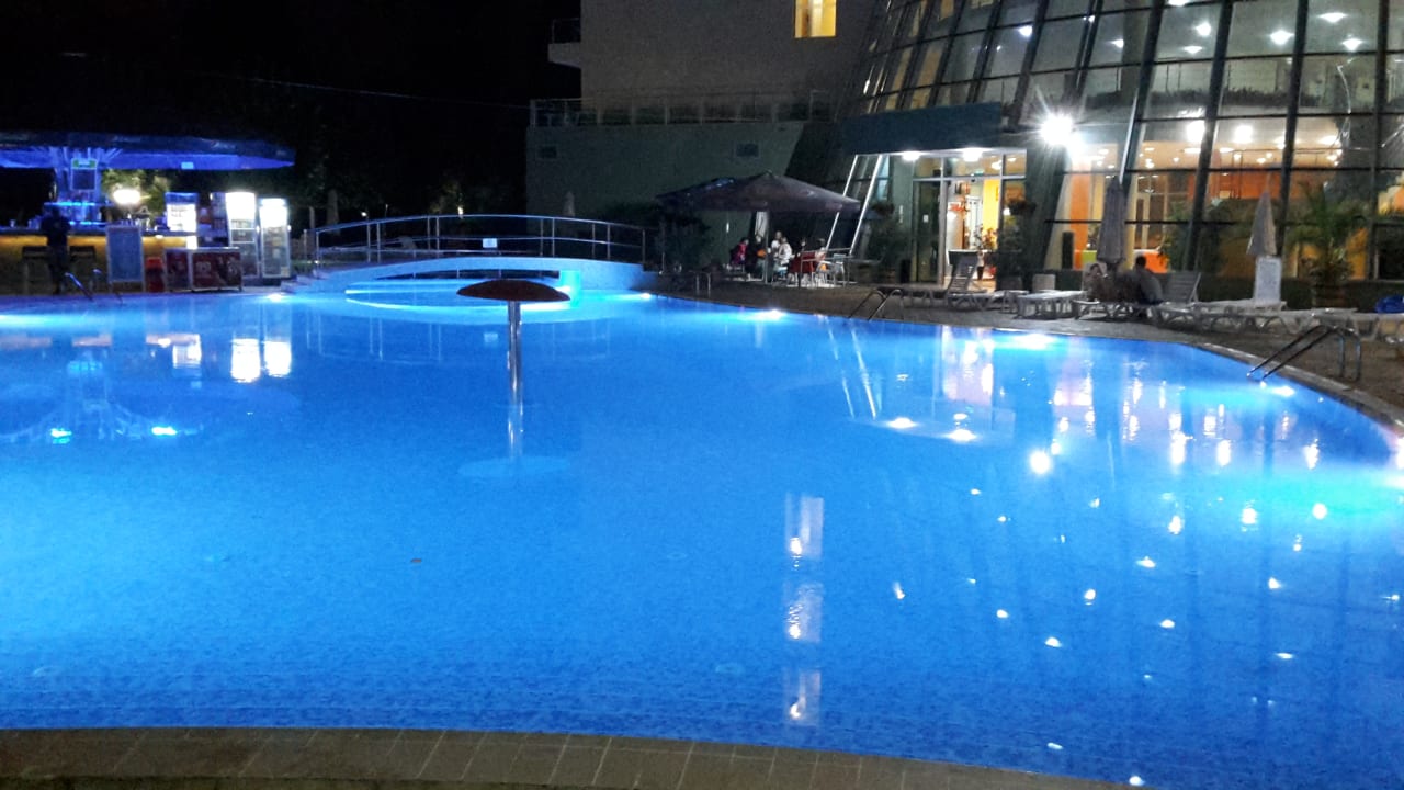 Pool Hotel Ivana Palace