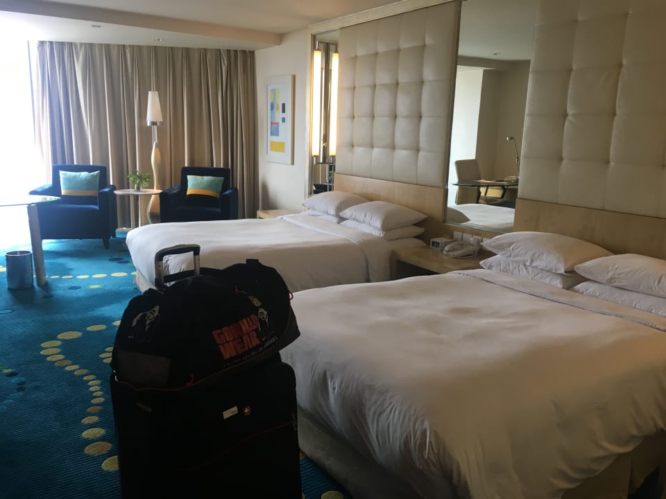Zimmer Renaissance Shanghai Yu Garden Hotel