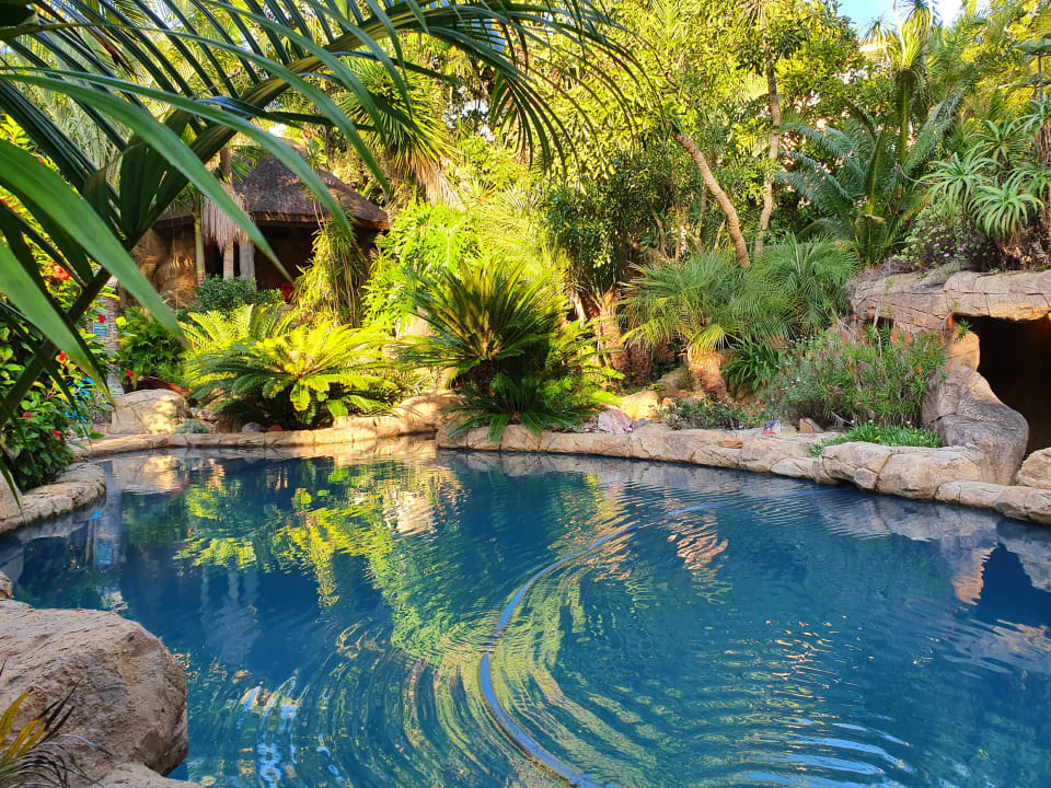 Pool Guesthouse Littlewood Garden