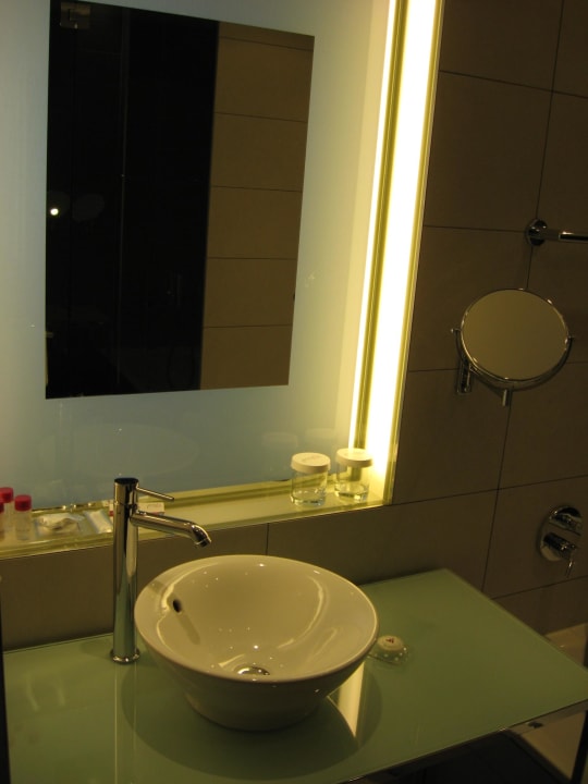 Badezimmer Vienna House by Wyndham Andel's Berlin