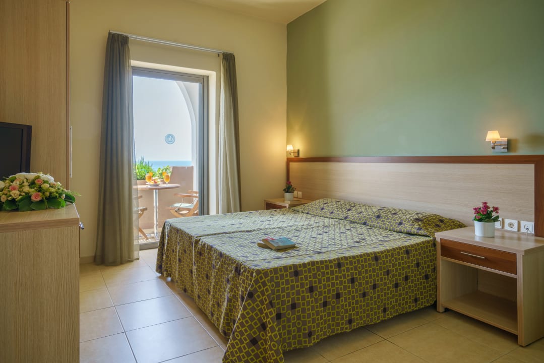 Zimmer Alianthos Beach Hotel