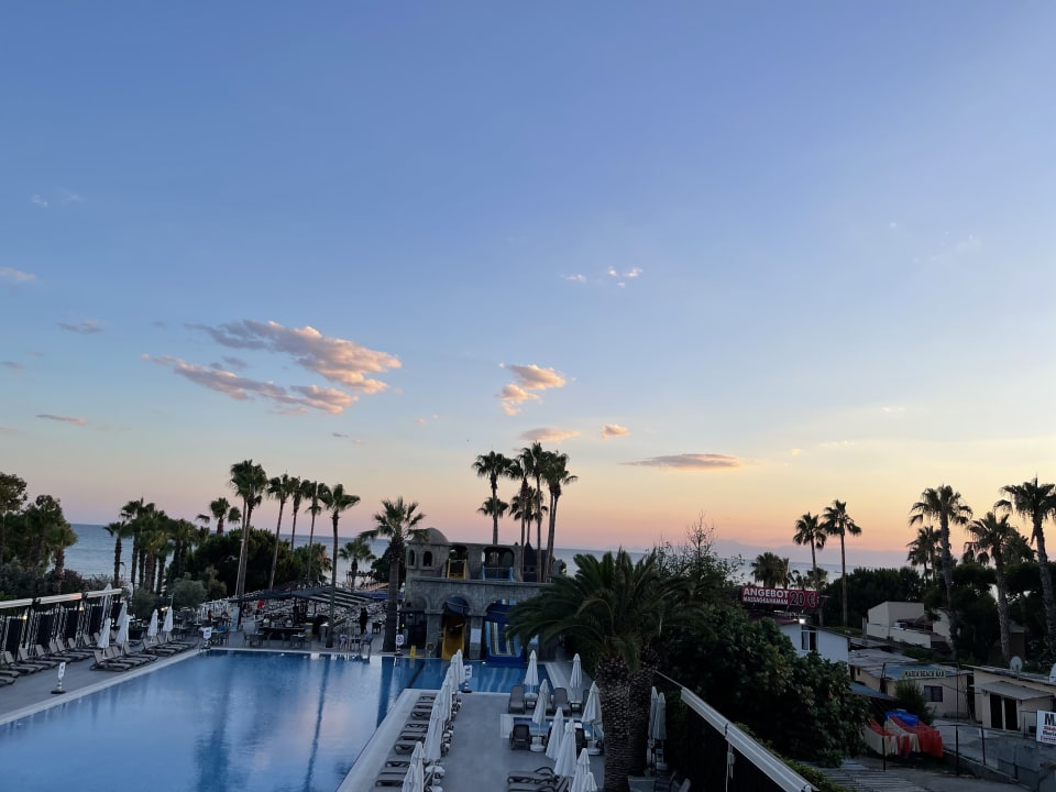Pool Hotel Thalia Unique