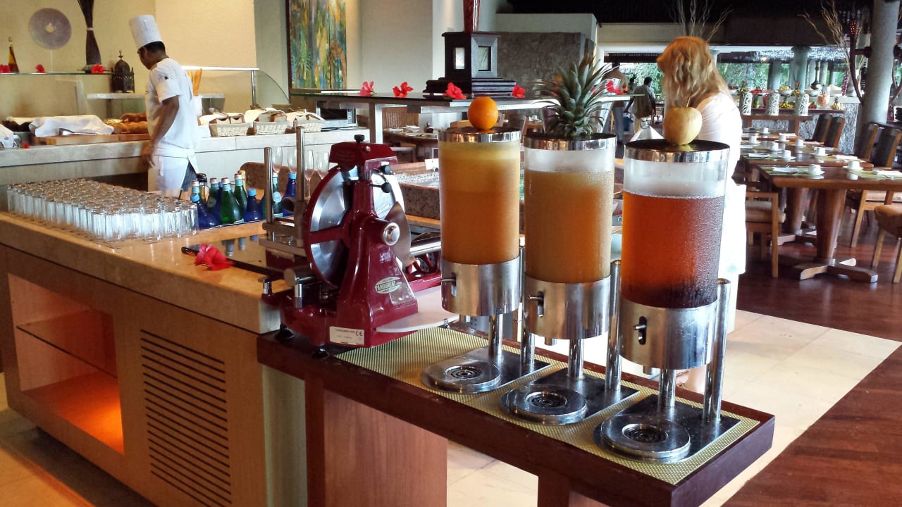 Frückstück / Säfte Constance Lemuria