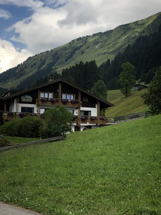 Außenansicht Gästehaus Wiesengrund - daHEIM auf der Riezler Höh'!
