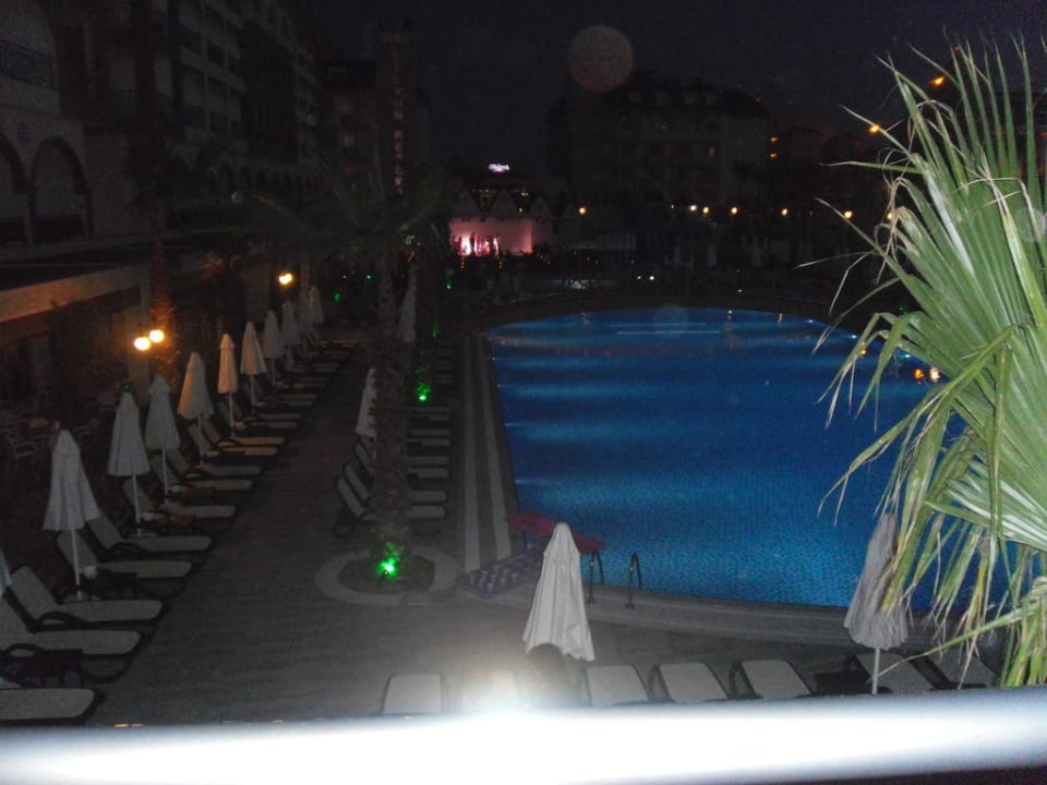 Side Crown Palace Side Crown Palace