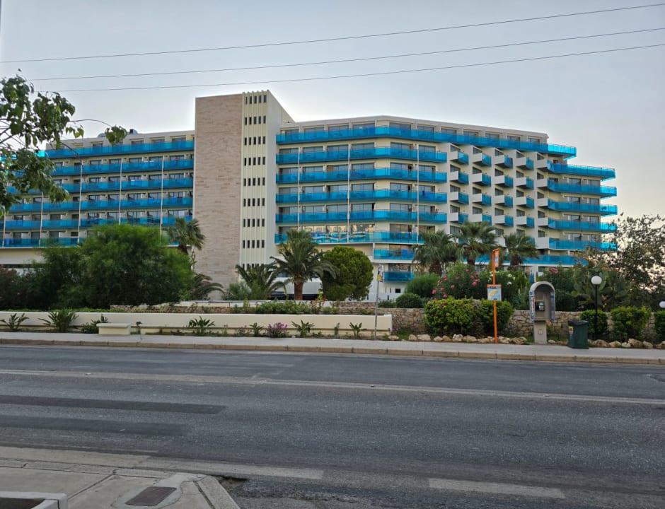 Außenansicht Hotel Calypso Beach