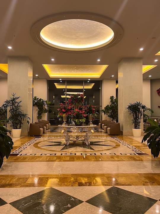 Lobby Arum Barut Collection