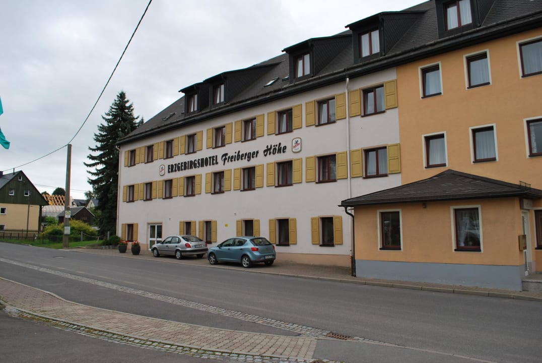 Außenansicht Erzgebirgshotel Freiberger Höhe