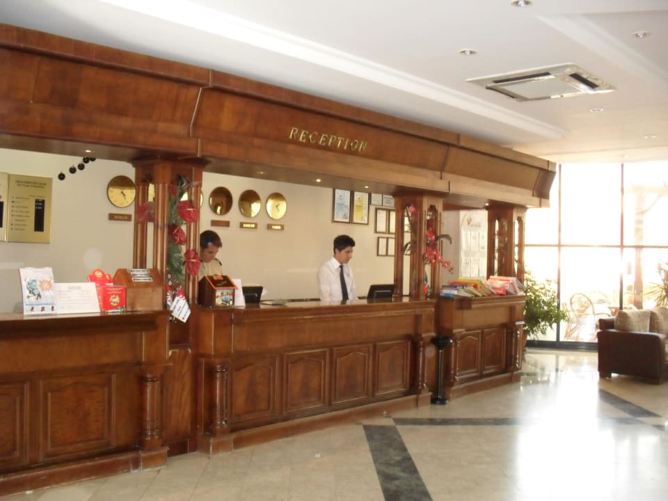 Rezeptionsbereich Grand Seker Hotel