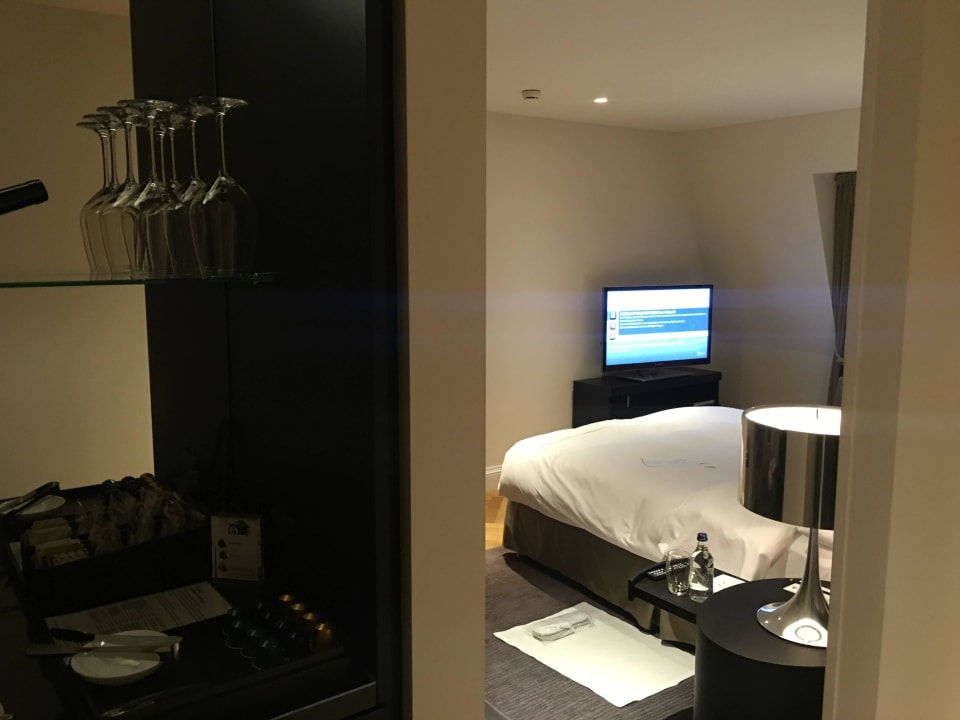 Angenehmes Zimmer Hotel Schweizerhof Bern & Spa