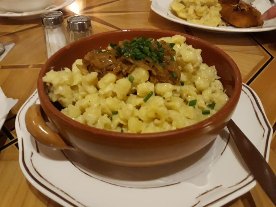 Gastro Landgasthof und Ferienwohnungen Almenhof