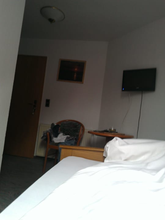 EZ vom Bett aus gesehen, links die Wand vom Bad Hof von Oldenburg