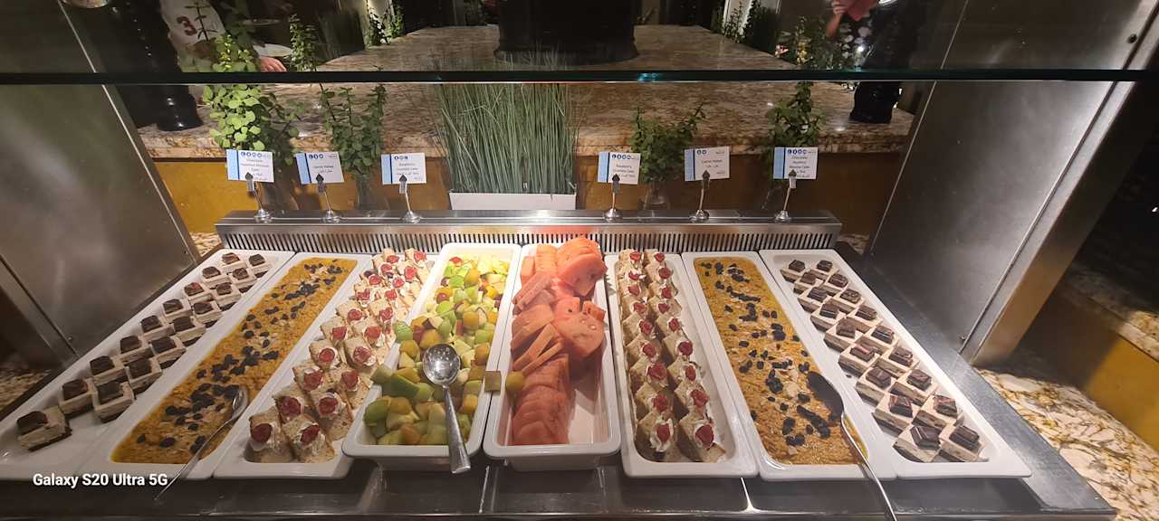 Gastro The Cove Rotana Resort