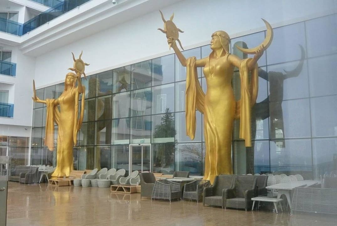 Rückansicht Azura Deluxe Resort & Spa Hotel