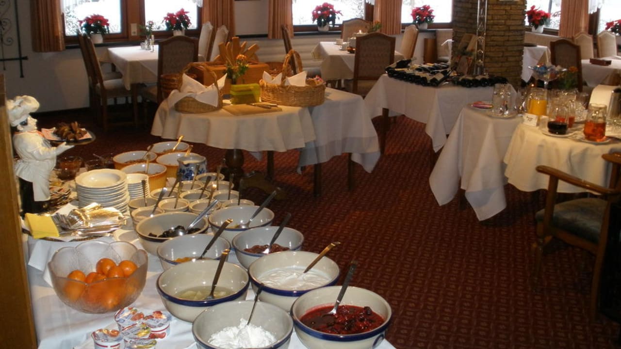 Teil des Frühstücksbüffets Hotel Hanses-Bräutigam