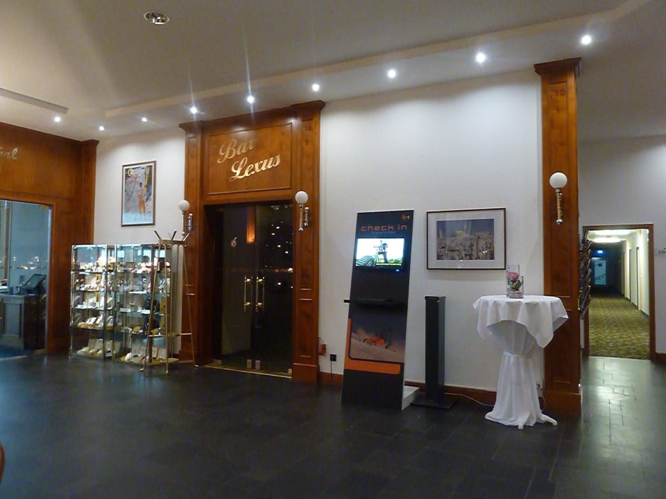 Blick auf die Bar "Lexus" Best Western Ahorn Hotel Oberwiesenthal - Adults only