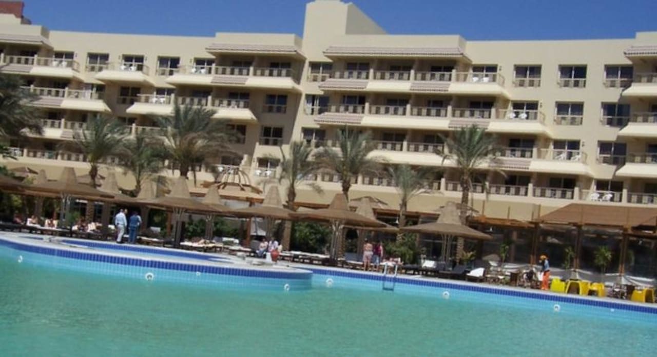 Basen Sindbad Club