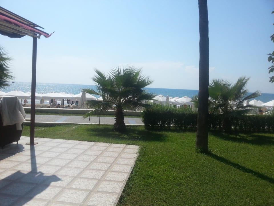 Blick vom Restaurant aufs Meer Hotel Sirma