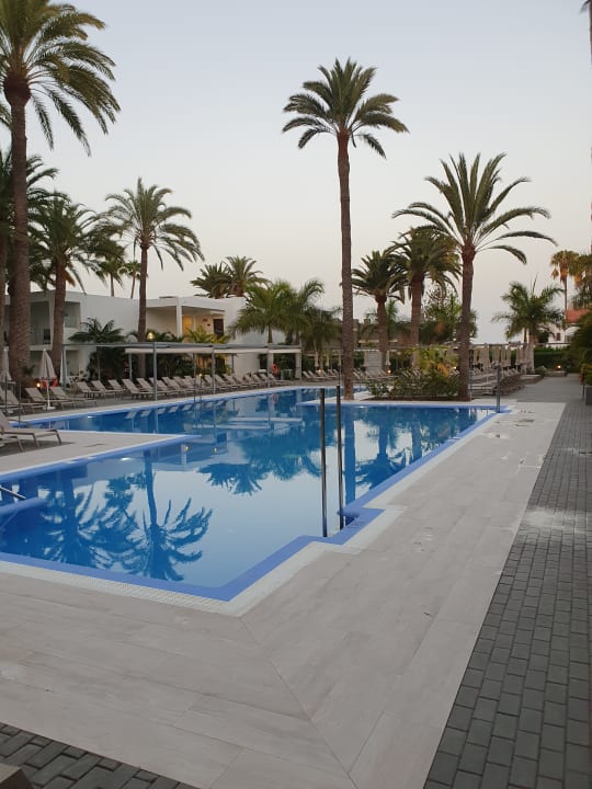 Pool Hotel Riu Palace Palmeras