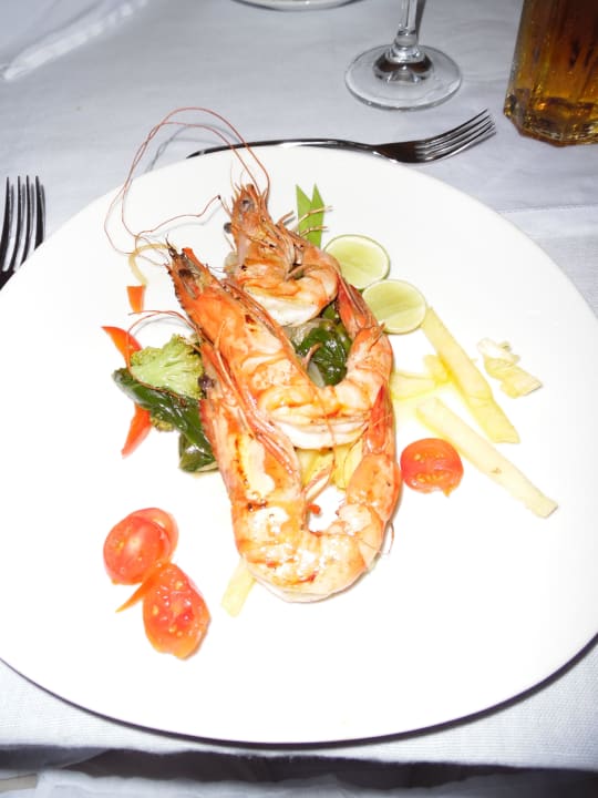 Lecker ananea Diamonds Athuruga