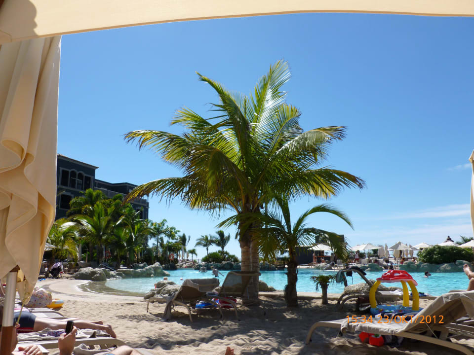 Pool mit "Sandstrand" Lopesan Villa del Conde Resort & Thalasso