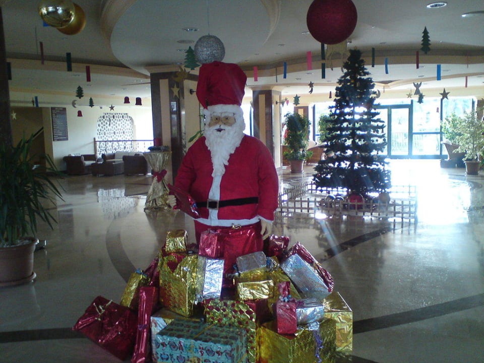Weihnachtsmann Miramare Queen Hotel