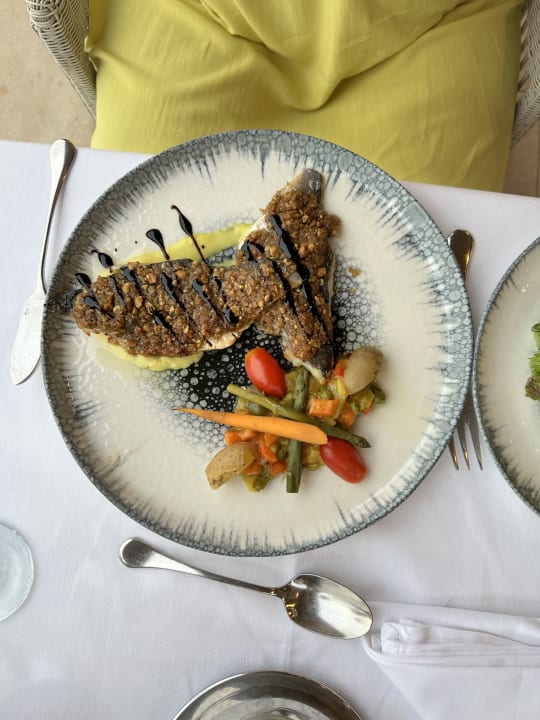 Gastro Bella Beach Hotel