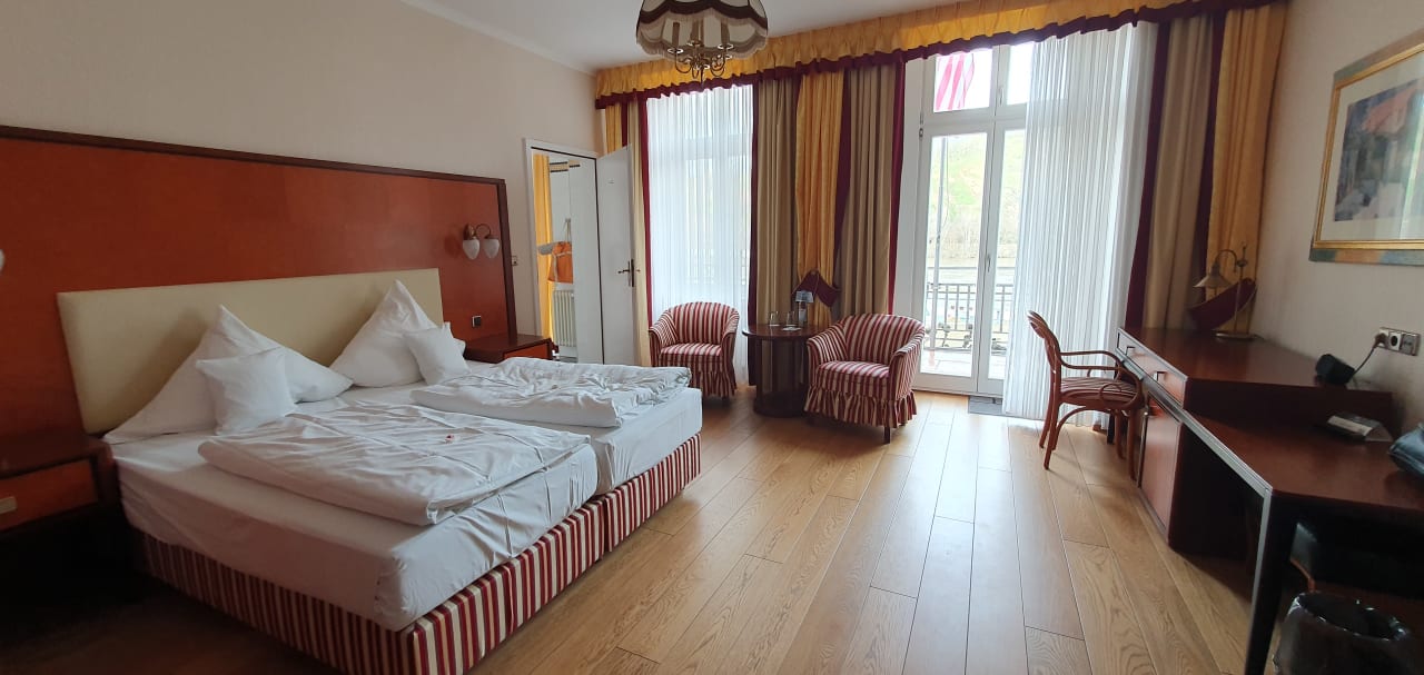 Zimmer Bellevue Rheinhotel
