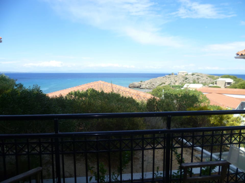 Balkon mit Meerblick Zimmer 801 The Bay Hotel & Suites