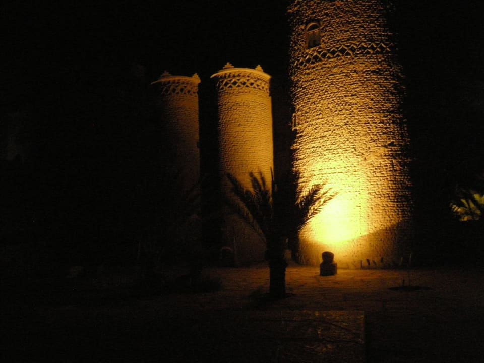 Abendbeleuchtung Hotel Kasbah Tombouctou