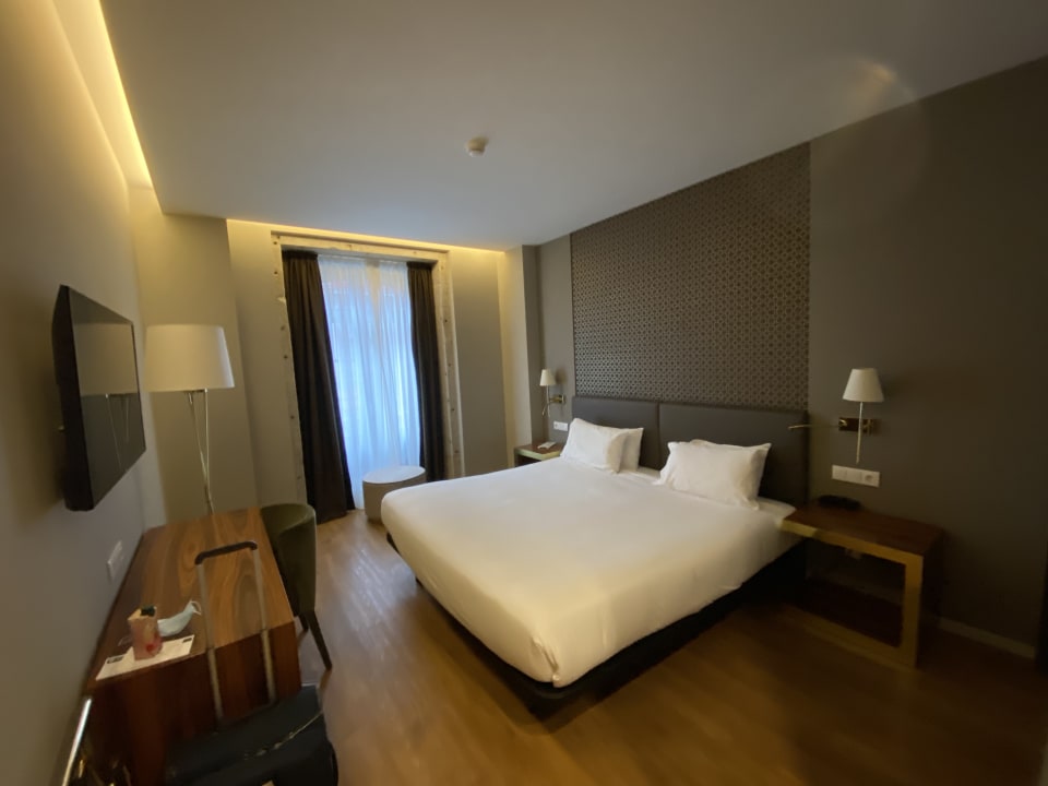 Zimmer Exe Almada Porto
